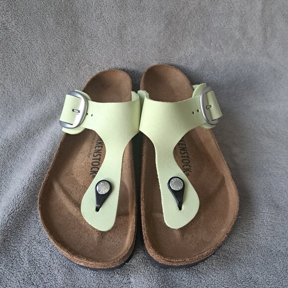 💚Birkenstock Gizeh Buckle Nubuck Leather Sandals – Faded Lime Size 38 (7–7.5) - Picture 1 of 13